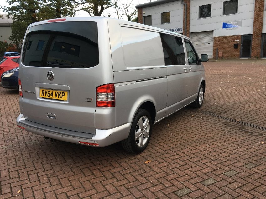 View VOLKSWAGEN TRANSPORTER T32 TDI KOMBI HIGHLINE BMT