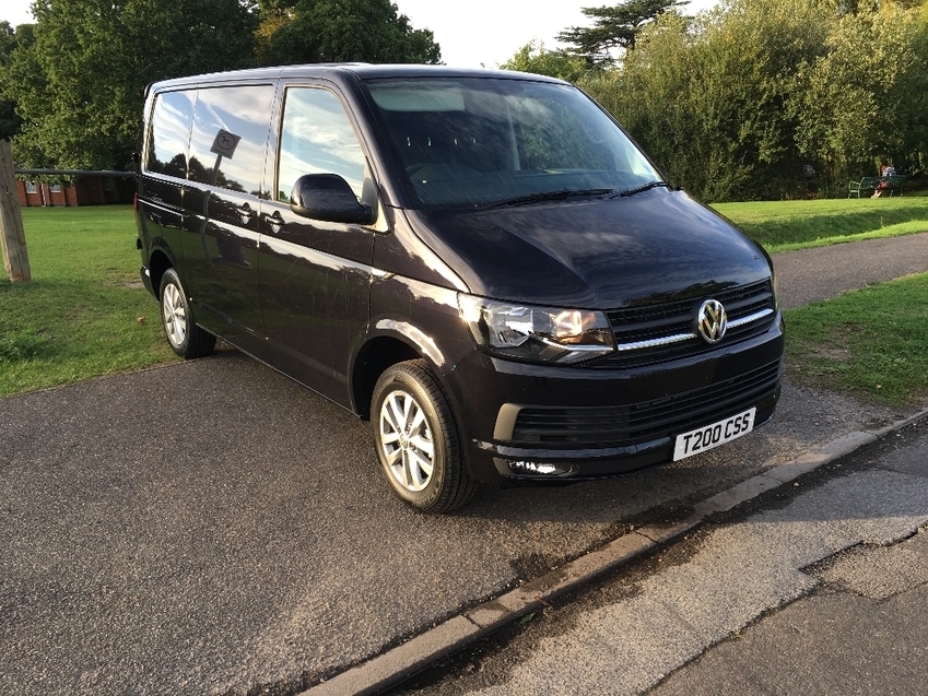 View VOLKSWAGEN TRANSPORTER T30 TDI P-V HIGHLINE BMT