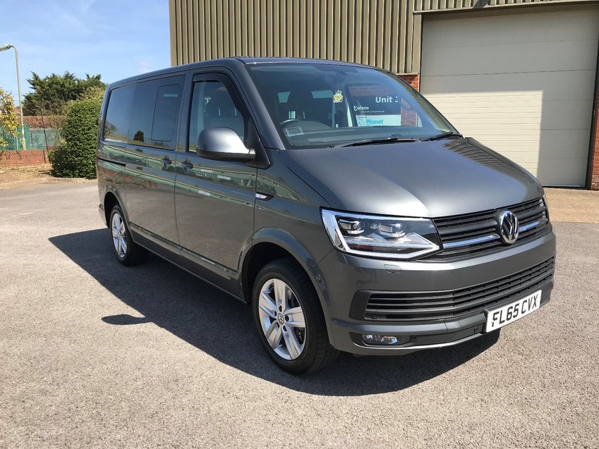 View VOLKSWAGEN TRANSPORTER T32 TDI KOMBI HIGHLINE BMT