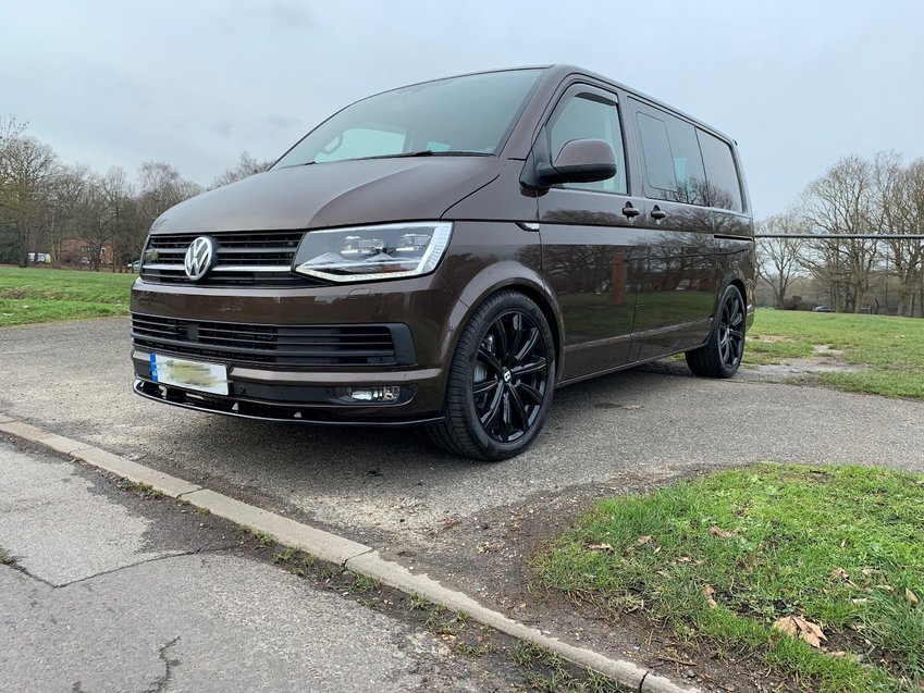 View VOLKSWAGEN TRANSPORTER TSi  204 BlueMotion DSG Auto SWB Start-StopT32 Kombi B Highline